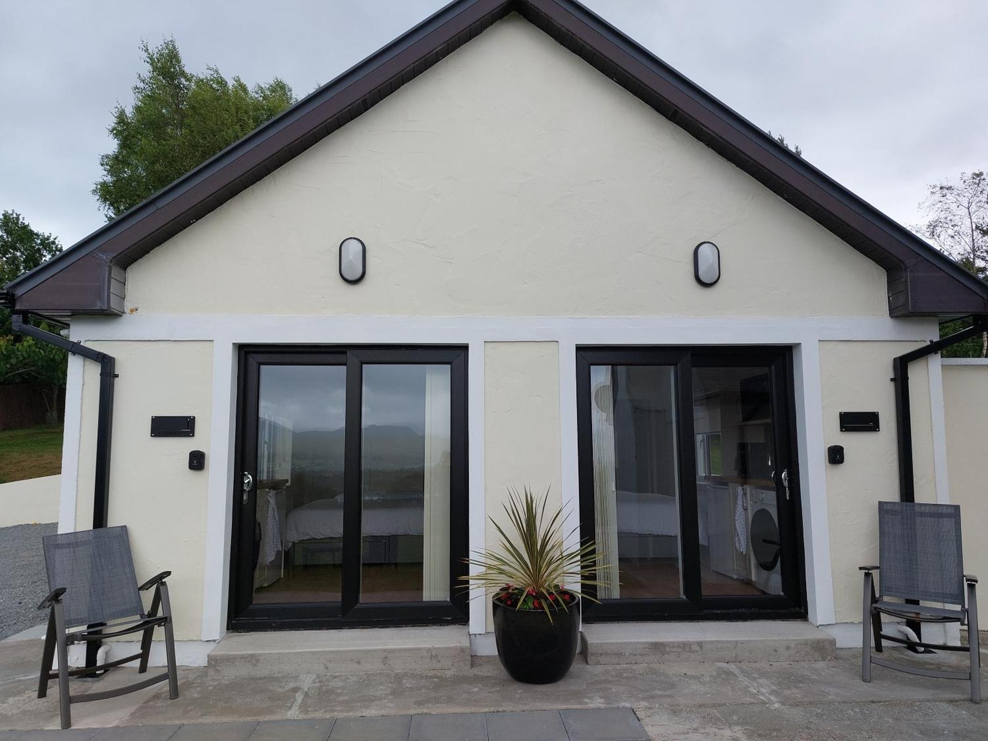 Misty Bay - Kenmare Hotel Exterior foto